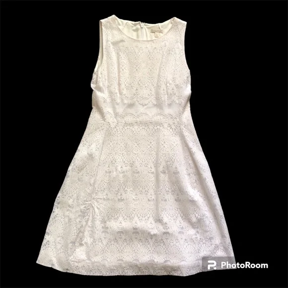 White lace New York & Company Eva Mendez collection Size 6 summer dress.